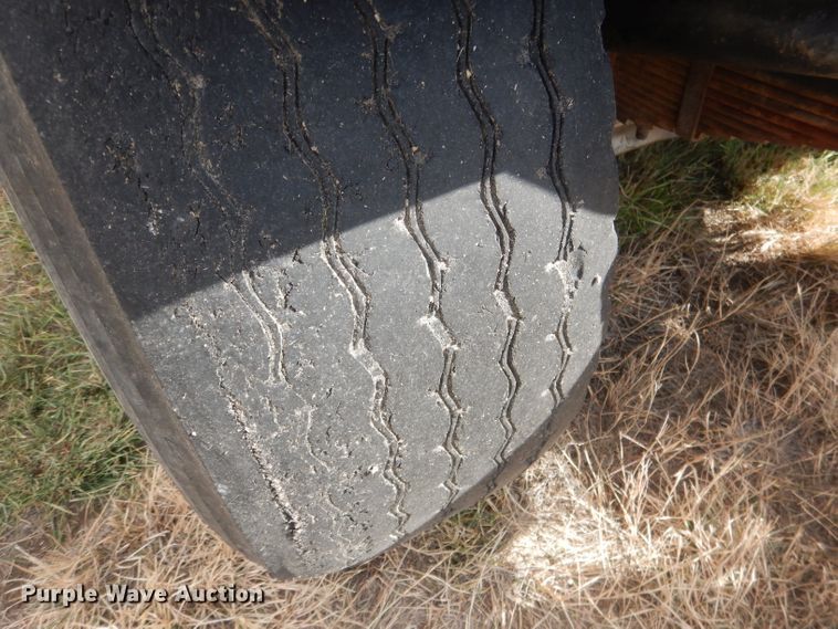 image for item HU9313 1985 Ford LT9000  ready mix truck