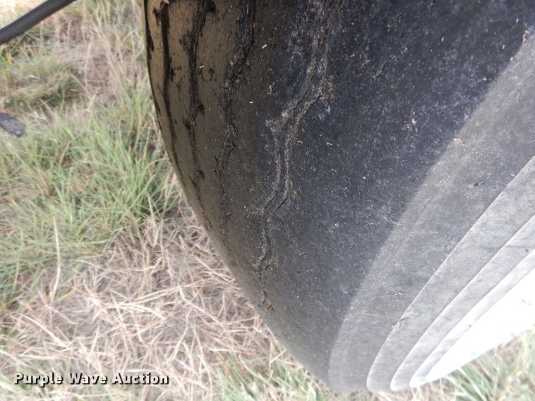 image for item HU9313 1985 Ford LT9000  ready mix truck