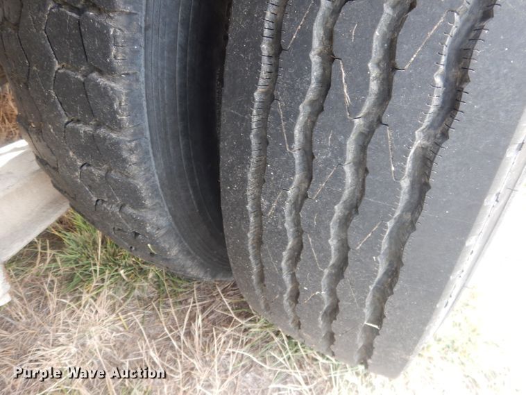 image for item HU9313 1985 Ford LT9000  ready mix truck