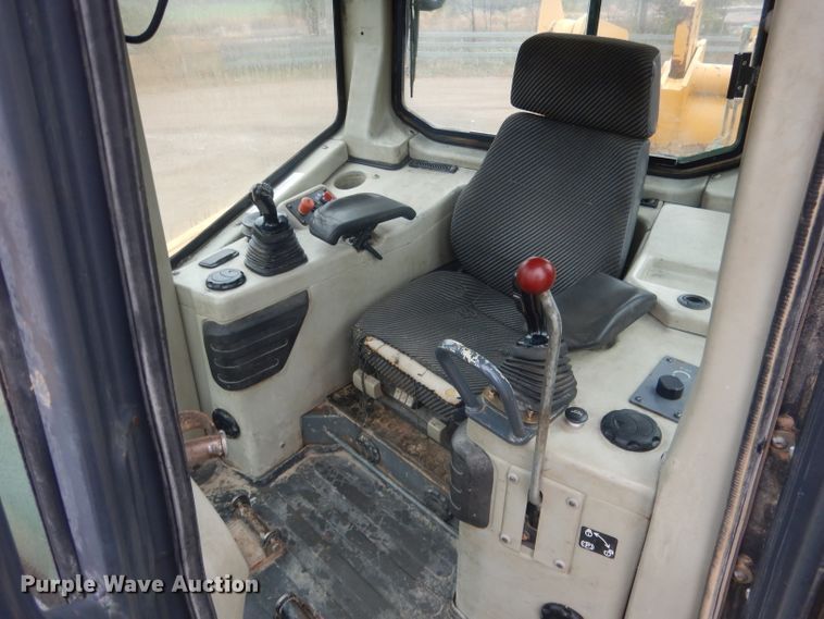 image for item HU9314 2009 John Deere 1050J  dozer