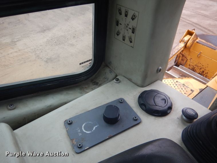 image for item HU9314 2009 John Deere 1050J  dozer