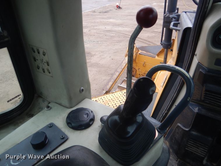 image for item HU9314 2009 John Deere 1050J  dozer