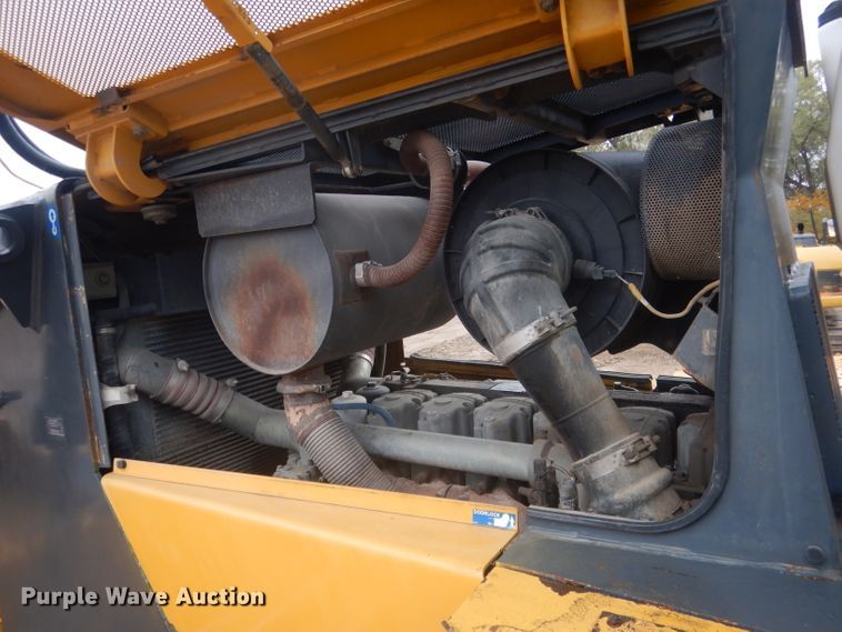 image for item HU9314 2009 John Deere 1050J  dozer