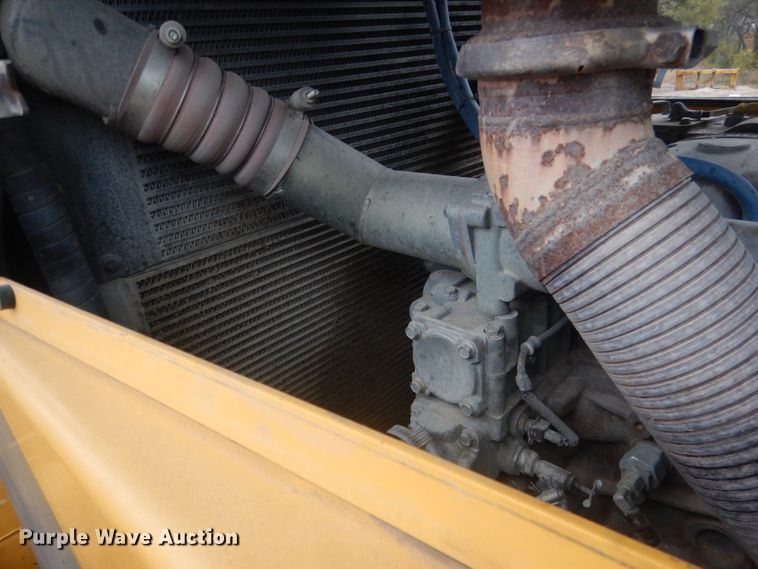 image for item HU9314 2009 John Deere 1050J  dozer