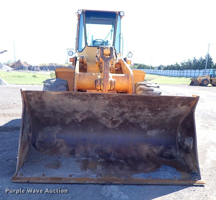 image for item IC9534 1988 John Deere 644E  wheel loader