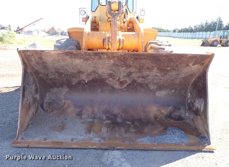 image for item IC9534 1988 John Deere 644E  wheel loader