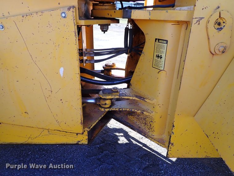 image for item IC9534 1988 John Deere 644E  wheel loader