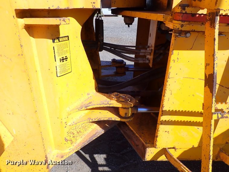 image for item IC9534 1988 John Deere 644E  wheel loader