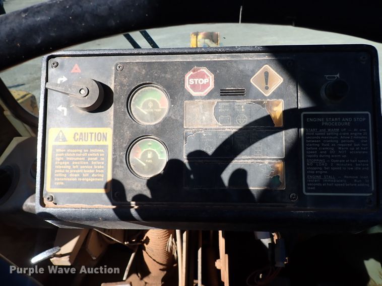 image for item IC9534 1988 John Deere 644E  wheel loader