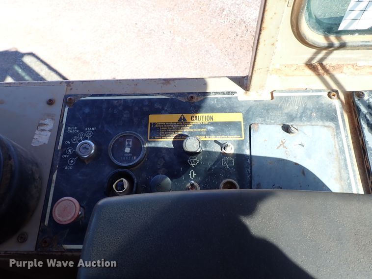 image for item IC9534 1988 John Deere 644E  wheel loader