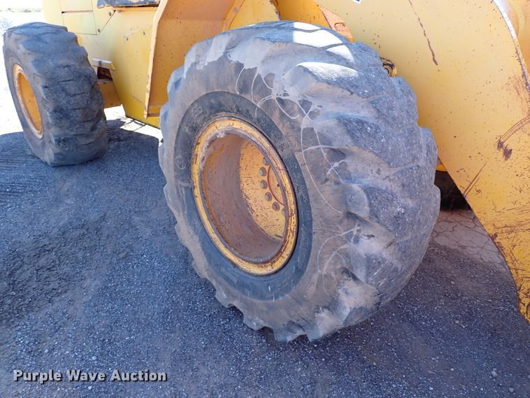 image for item IC9534 1988 John Deere 644E  wheel loader