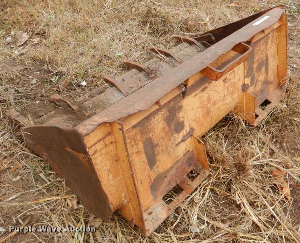 image for item IH9034 Case 52"W skid steer bucket