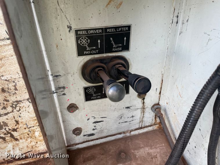 image for item II9424 2012 International DuraStar 4300  bucket truck