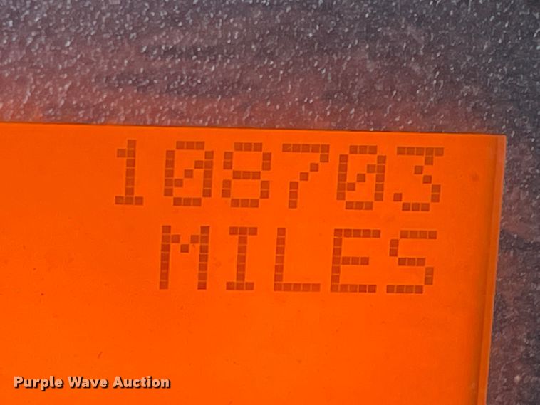 image for item II9424 2012 International DuraStar 4300  bucket truck