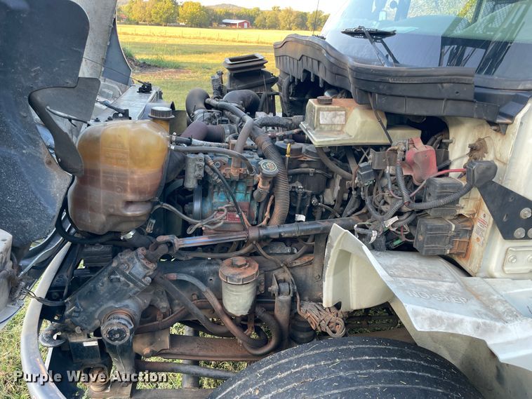 image for item II9424 2012 International DuraStar 4300  bucket truck