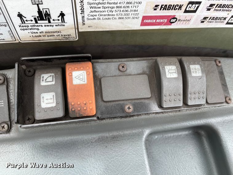 image for item IK9547 2012 Caterpillar TH255  telehandler