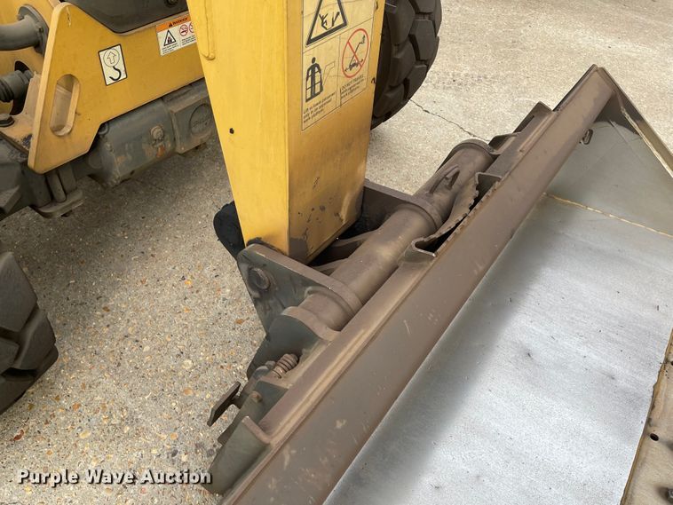 image for item IK9547 2012 Caterpillar TH255  telehandler