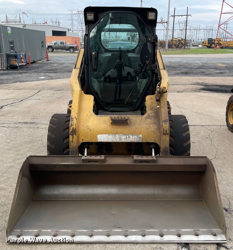 image for item IK9548 2012 Caterpillar 262C  skid steer loader