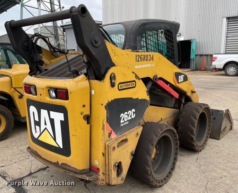 image for item IK9548 2012 Caterpillar 262C  skid steer loader