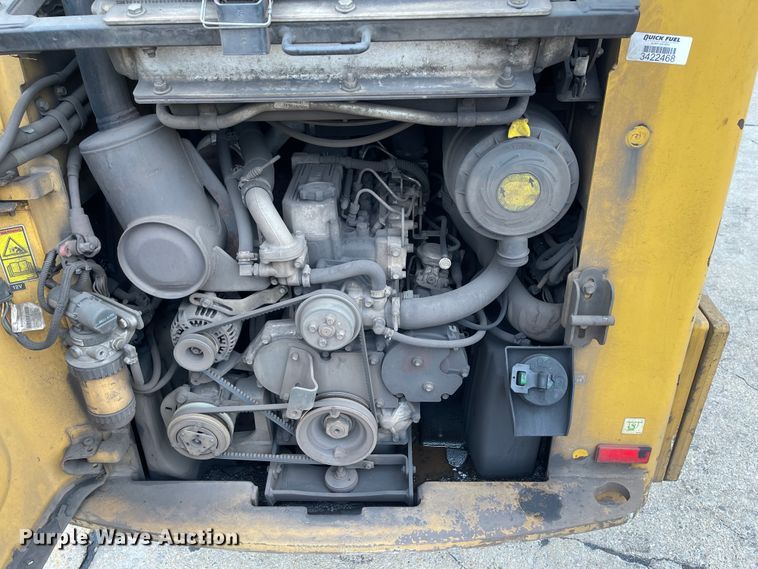 image for item IK9548 2012 Caterpillar 262C  skid steer loader