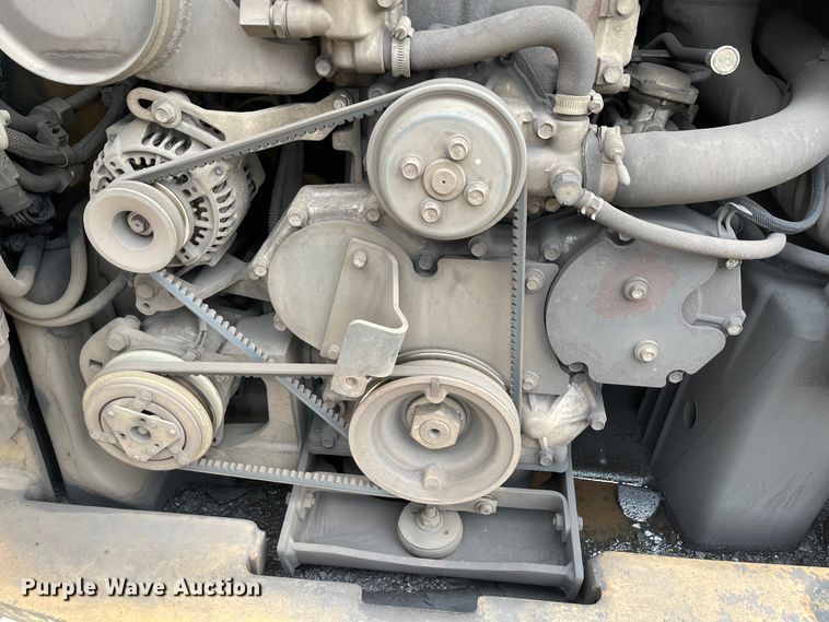 image for item IK9548 2012 Caterpillar 262C  skid steer loader