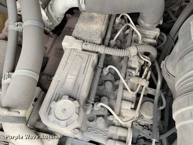 image for item IK9548 2012 Caterpillar 262C  skid steer loader