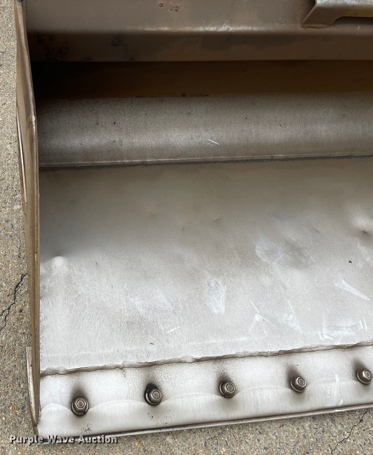 image for item IK9548 2012 Caterpillar 262C  skid steer loader