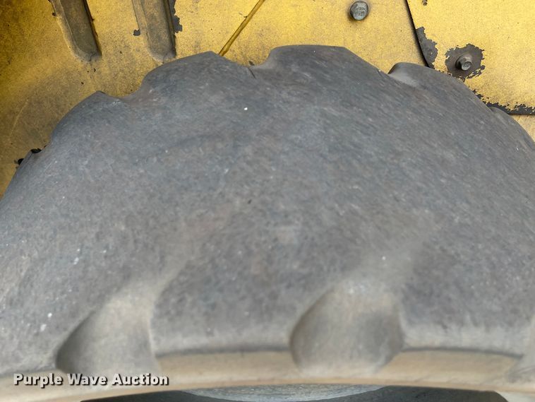 image for item IK9548 2012 Caterpillar 262C  skid steer loader