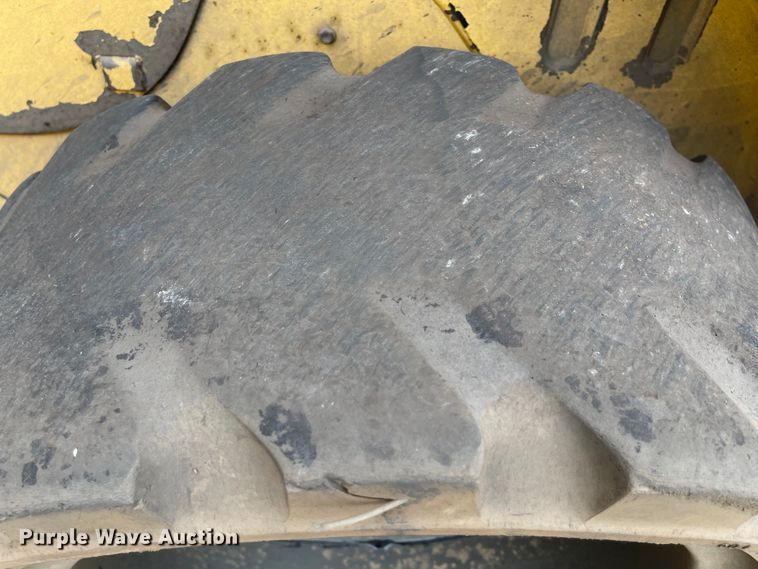 image for item IK9548 2012 Caterpillar 262C  skid steer loader