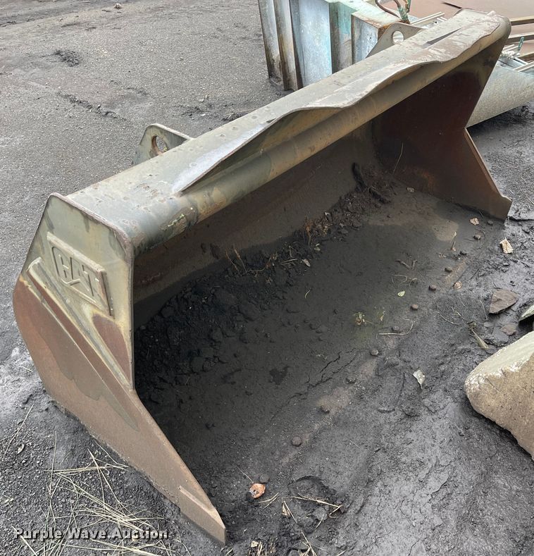 image for item IK9548 2012 Caterpillar 262C  skid steer loader