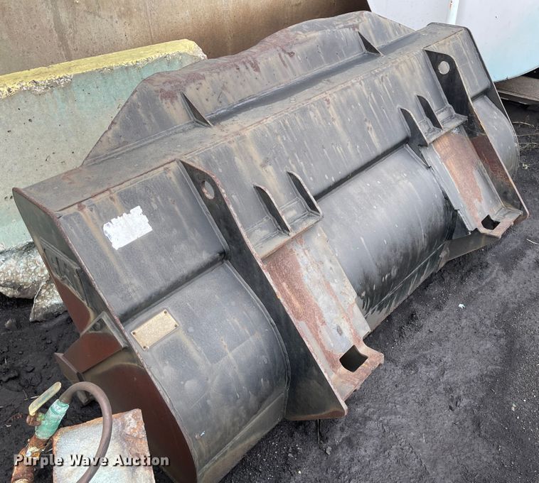 image for item IK9548 2012 Caterpillar 262C  skid steer loader