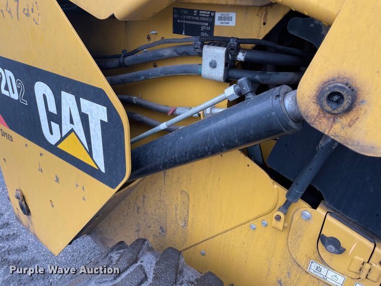 image for item IK9594 2015 Caterpillar 272D2  skid steer loader