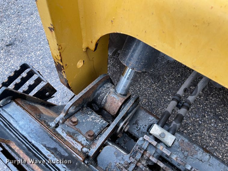 image for item IK9594 2015 Caterpillar 272D2  skid steer loader