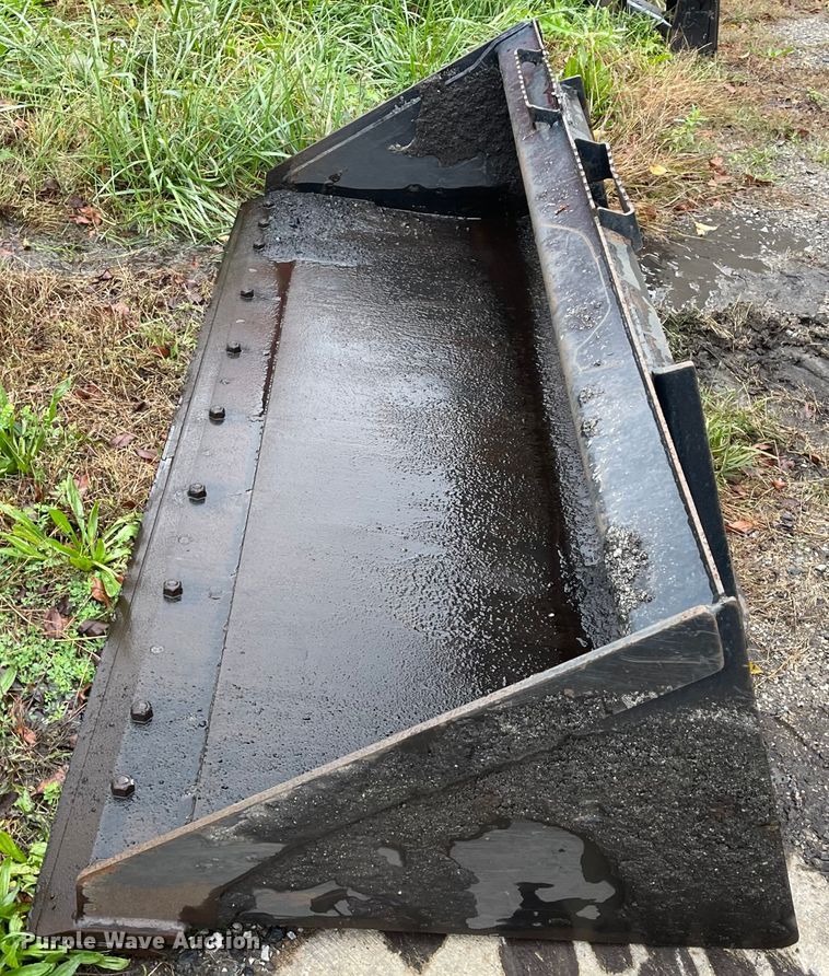 image for item IK9594 2015 Caterpillar 272D2  skid steer loader