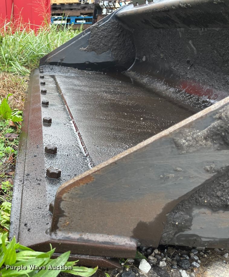 image for item IK9594 2015 Caterpillar 272D2  skid steer loader