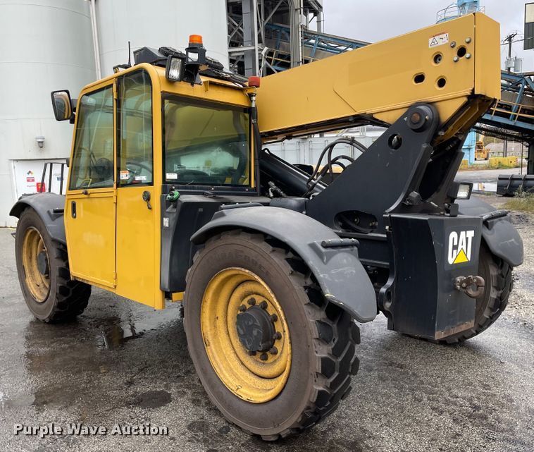 image for item IK9596 2012 Caterpillar TL642  telehandler