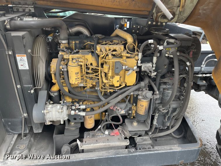 image for item IK9596 2012 Caterpillar TL642  telehandler