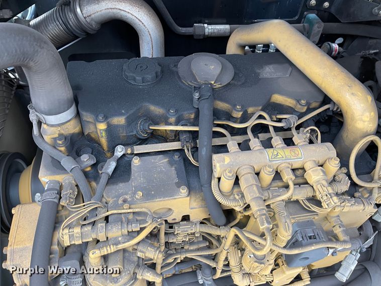 image for item IK9596 2012 Caterpillar TL642  telehandler