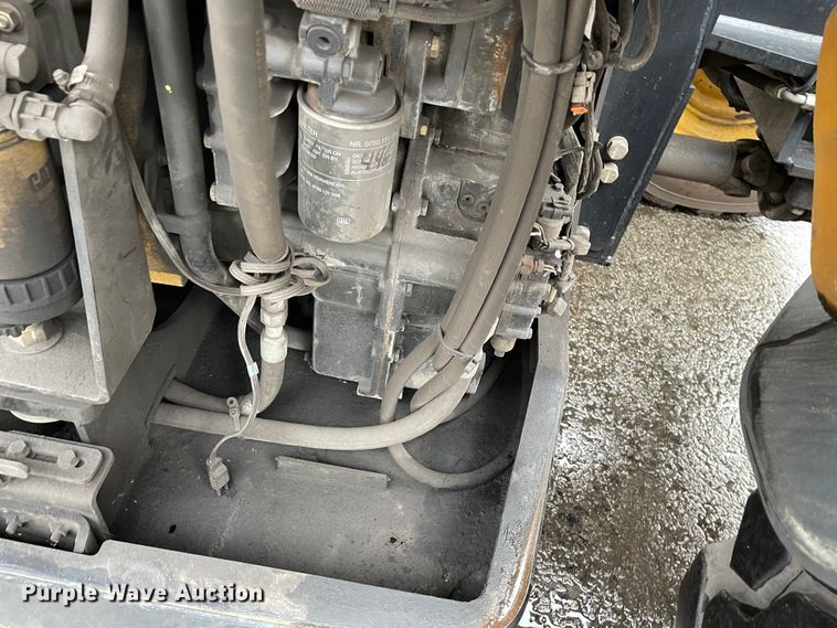 image for item IK9596 2012 Caterpillar TL642  telehandler