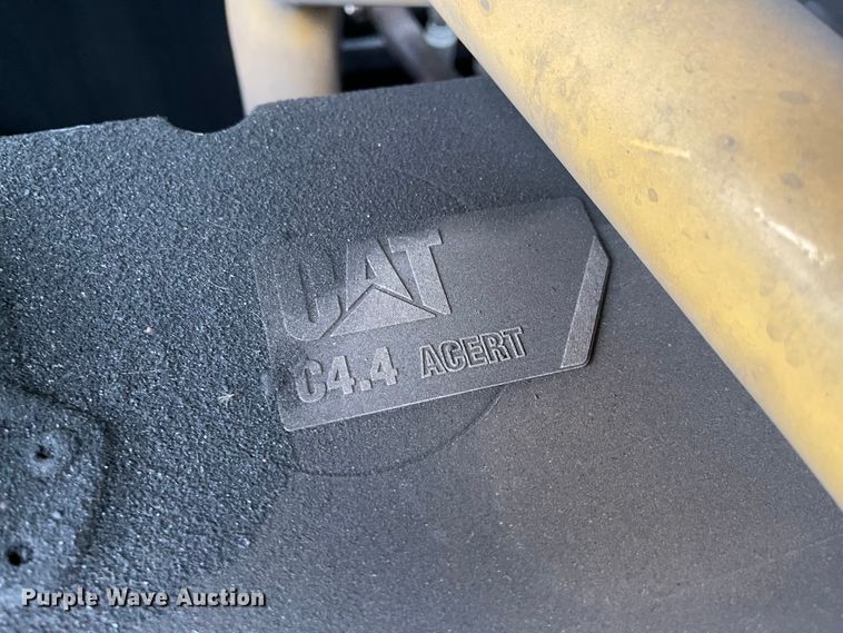 image for item IK9596 2012 Caterpillar TL642  telehandler