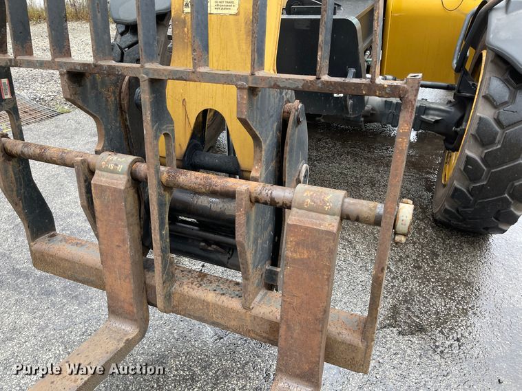 image for item IK9596 2012 Caterpillar TL642  telehandler