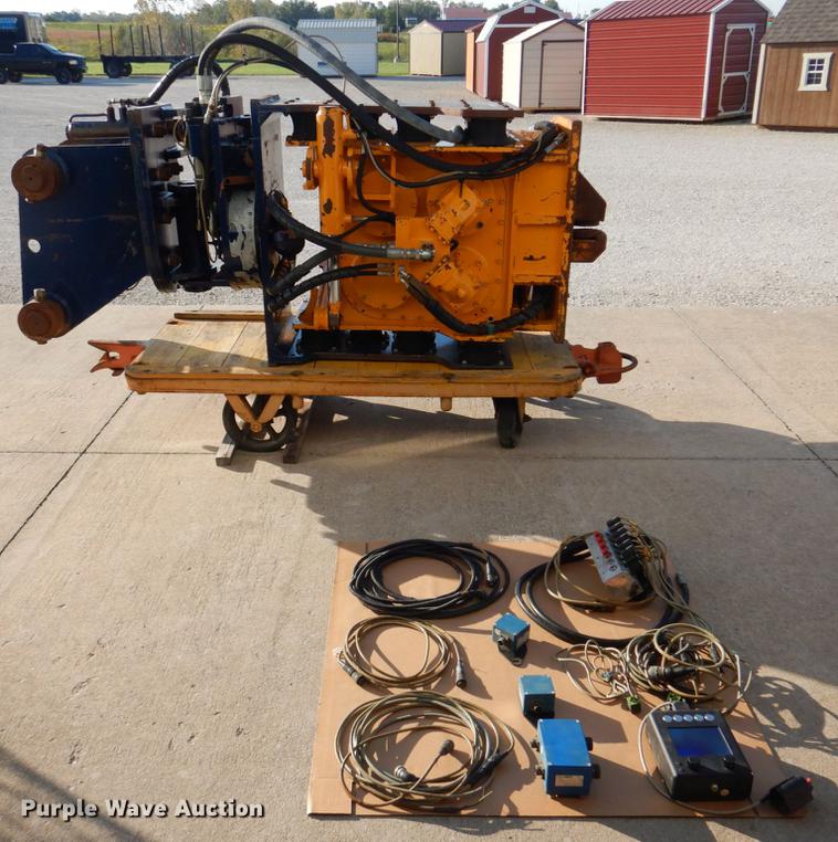 image for item IM9513 2004 Movax SSP100  pile driver