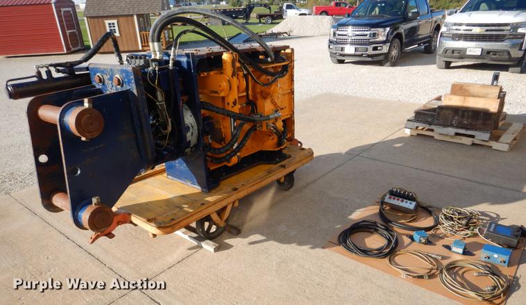 image for item IM9513 2004 Movax SSP100  pile driver