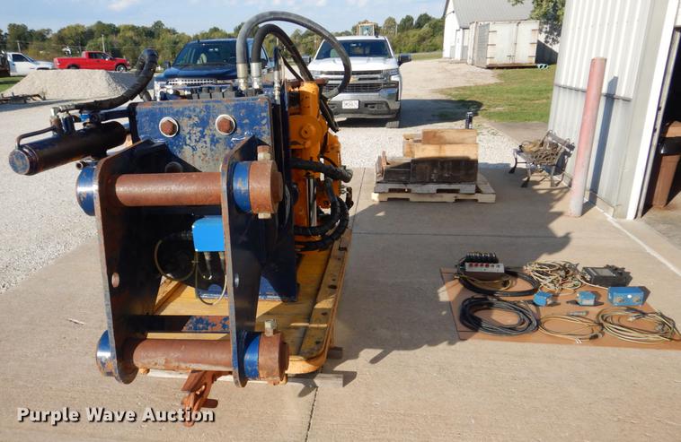 image for item IM9513 2004 Movax SSP100  pile driver