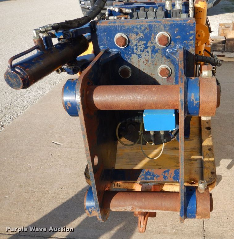 image for item IM9513 2004 Movax SSP100  pile driver