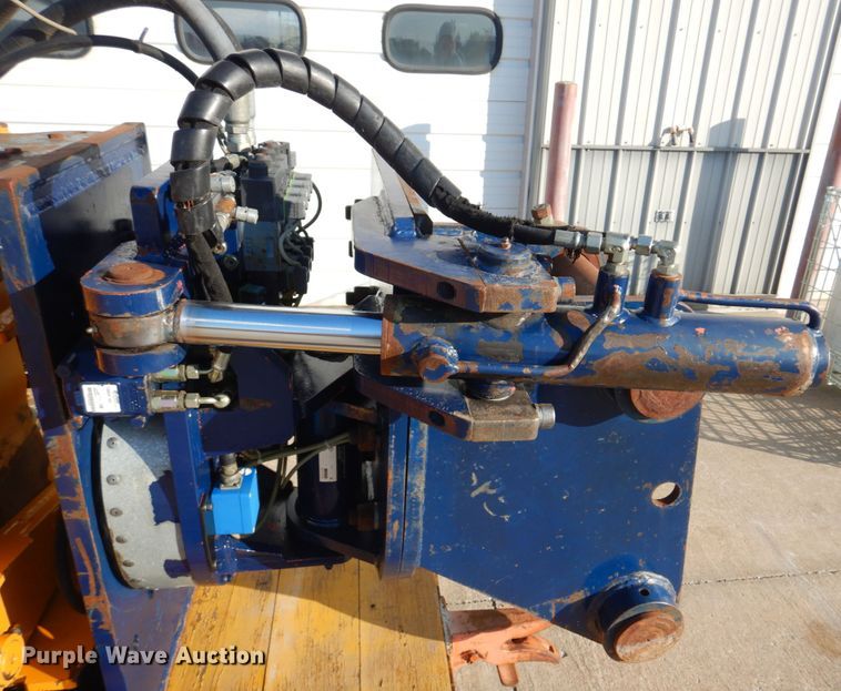 image for item IM9513 2004 Movax SSP100  pile driver