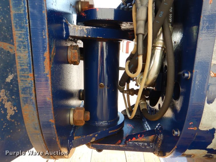 image for item IM9513 2004 Movax SSP100  pile driver