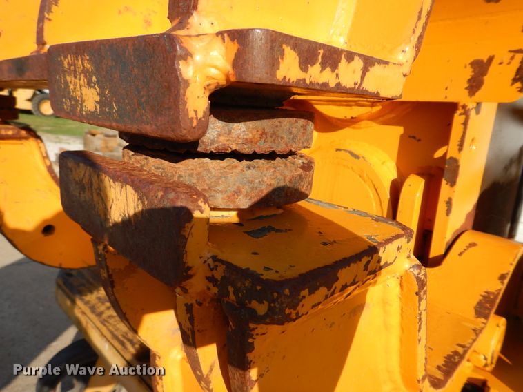 image for item IM9513 2004 Movax SSP100  pile driver