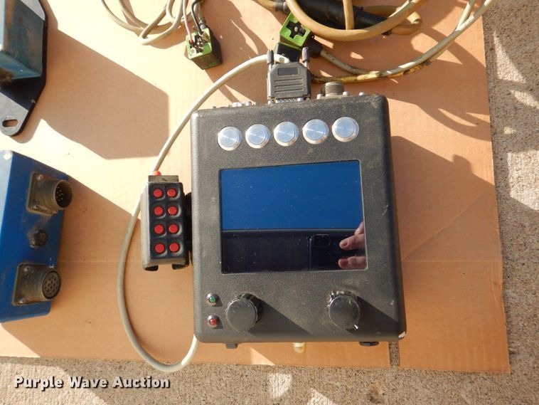 image for item IM9513 2004 Movax SSP100  pile driver