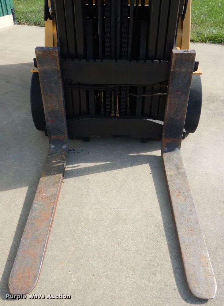 image for item JG9001 2006 Caterpillar GC55KS1  forklift